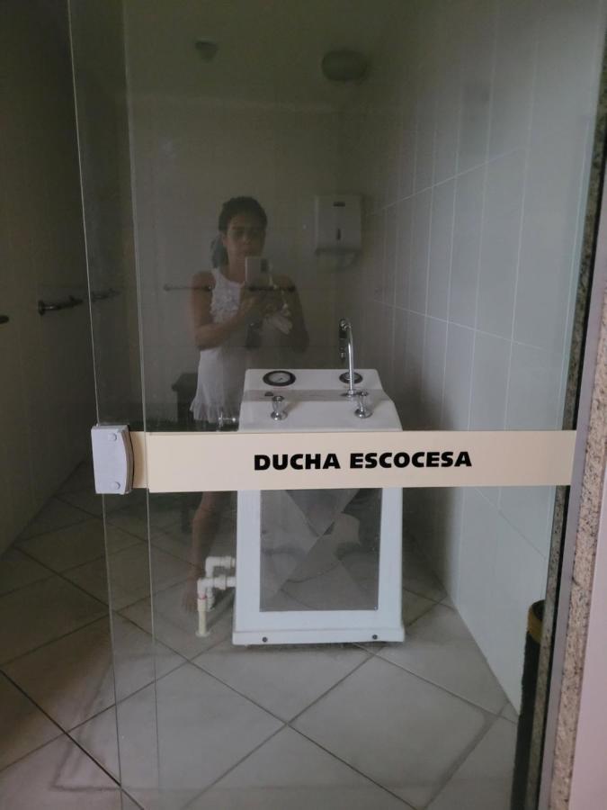 Na Aguas Sulfurosas *